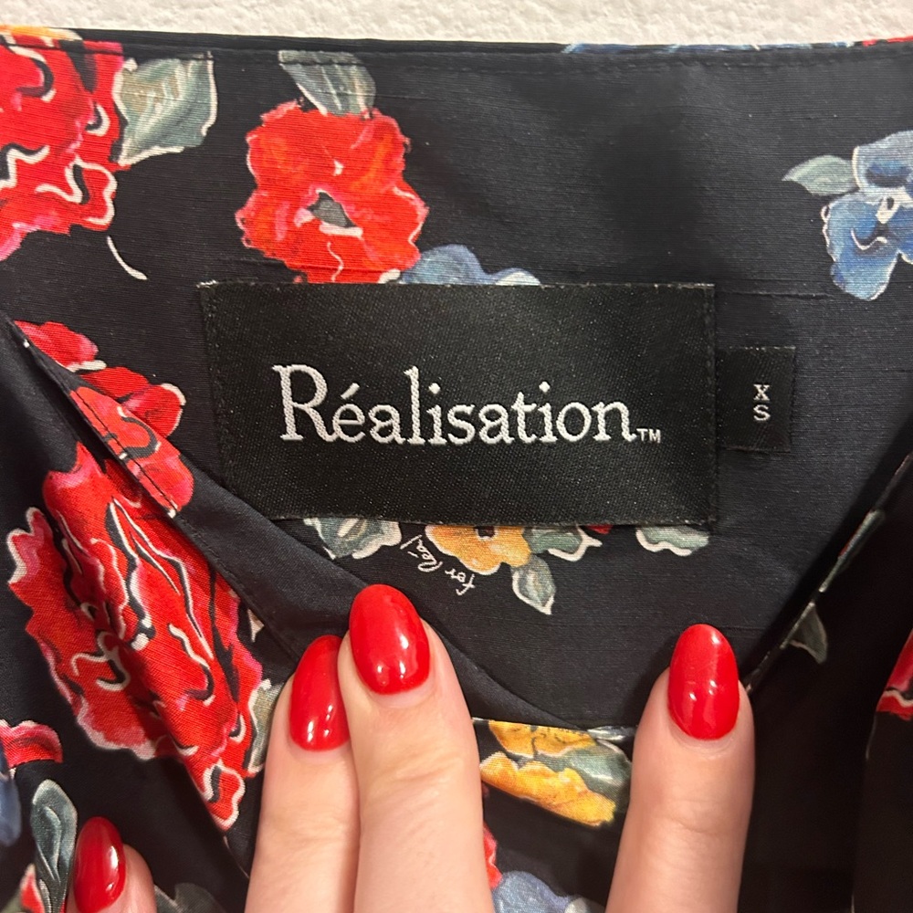 Réalisation Par Silk Mini Dress XS | Black Red Floral Rose Print - Picture 3 of 9